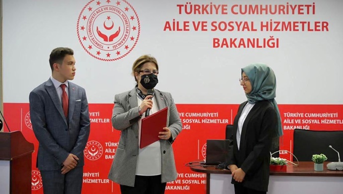 Bakanımız Derya Yanık “22. Ulusal Çocuk Forumu” Kapanış Toplantısına Katıldı