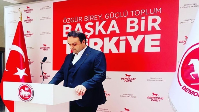 DEMOKRAT PARTİLİ SİYASETÇİ AYTAÇ BATTAL`DAN 15 TEMMUZ DEMOKRASİ VE MİLLİ BİRLİK GÜNÜ MESAJI