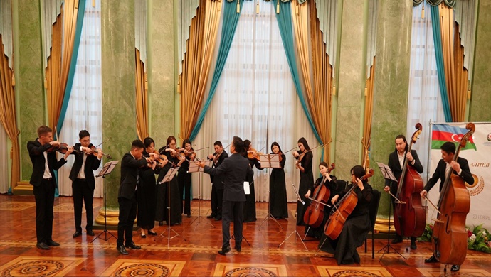 Bişkekdə Heydər Əliyevin 100 illik yubileyi münasibətilə təntənəli konsert keçirilib