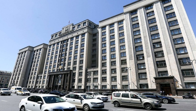 Birleşik Rusya, SVO katılımcılarının ebeveynleri, eşleri ve yetişkin çocukları için ücretsiz izin hakkını güvence altına aldı