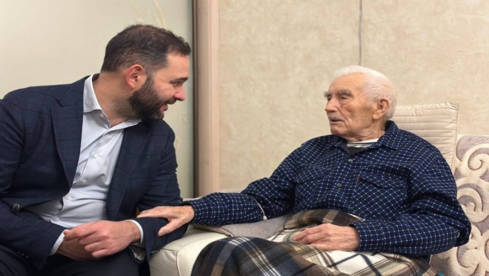 «Единая Россия» поздравила с Новым годом ветеранов Великой Отечественной войны, бывших узников концлагерей и тружеников тыла