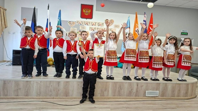 «Единая Россия» провела в селе Урзуф в ДНР фестиваль, посвящённый единству народов